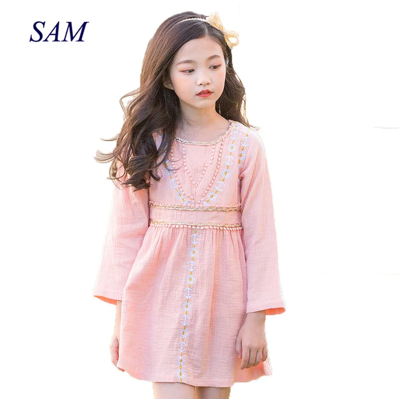 

Girls cotton and linen cute dress autumn 2018 new big children's embroidery princess dresses long sleeve dress for kids