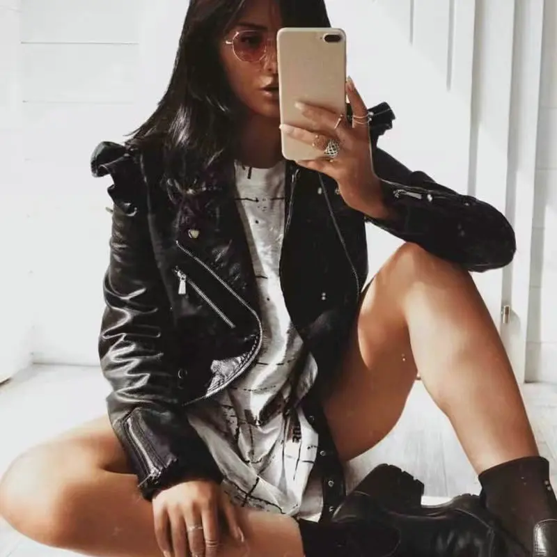 

2018 New Hot Autumn Winter Women Faux Soft Leather Jackets Lady Fashion Long Sleeve Motorcycle Coat Outerwear Zippers Epaulet