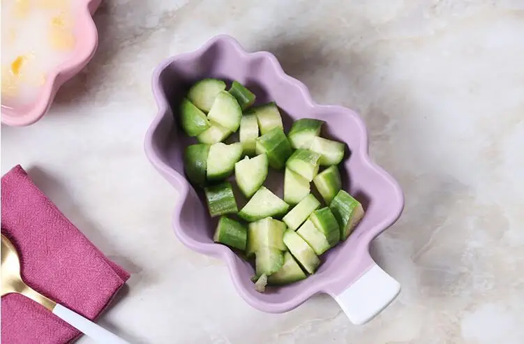 

1PC Creative Nordic Design Christmas Tree Baking Bowl Children Cartoon Ceramic Tableware Roasted Snacks Salad Fruit Dish OK 0838
