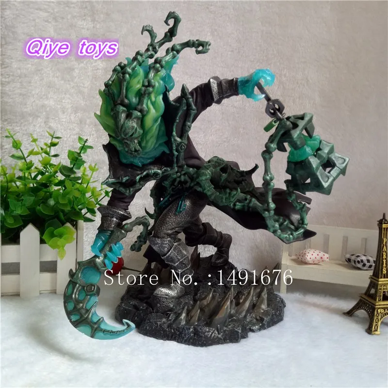 

Hot Game Figure Chain Warden Thresh Gank 25 CM PVC Action Figure Juguetes Figuras Anime Brinquedos Model Doll Kids Toys Gift