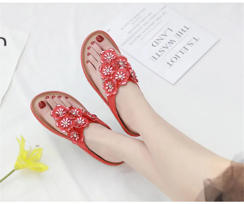 New 2019 ethnic women's sandals cross-border bohemian rhinestones large size comfortable flat shoes beach shoes (29)