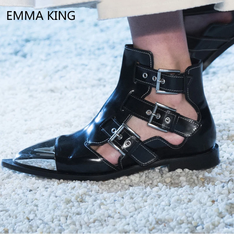 

2019 New Pointed Toe Sandals Ankle Boots Runway Party Shoes Belt Buckle Leather Boots Metal Nail Decoration Flat Shoes Women