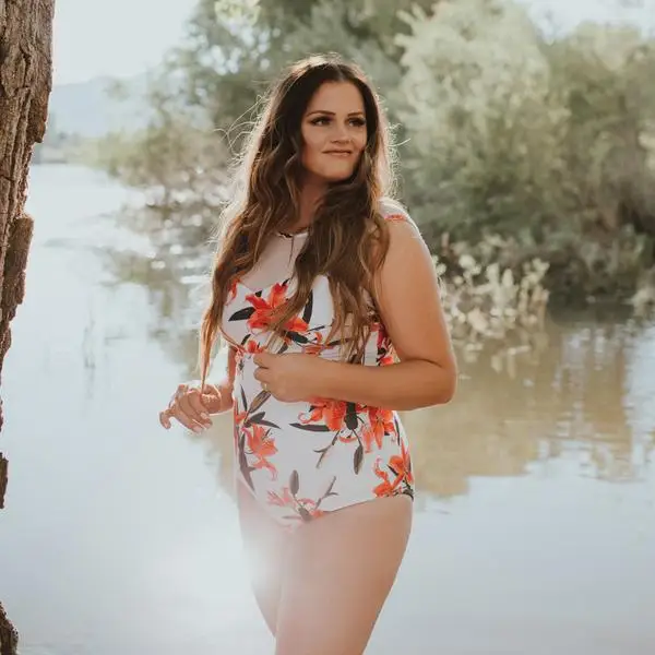 bonnie_ellie_3_grande