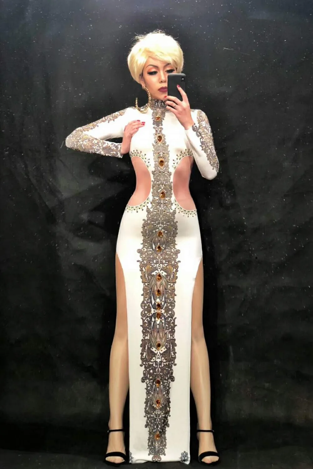 

2018 Women Sexy White Long Dress Big Yellow Glass Sparkling Crystals Nightclub Party Banquet Clothing Stage Wear Singer Costume