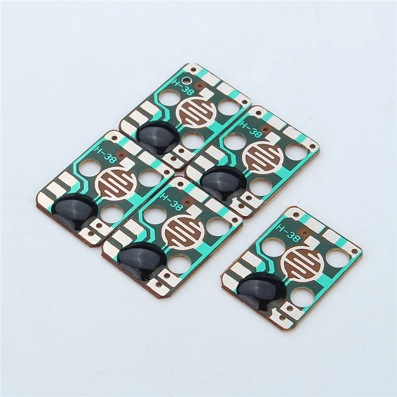 

5PCS a Set Sound Module Trigger Dog Animals Barking Music Chip 3V Yelp Voice Module for DIY/Toy Brand NEW
