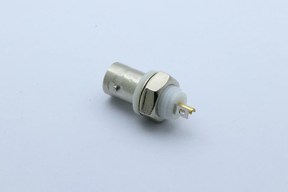 100pcs BNC FEMALE ISOLATED GROUND connector for BNC Coaxial Video Ground Loop Isolator cable CCTV BNC Balun Isolator