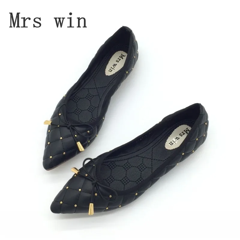 slip on pointed toe flats