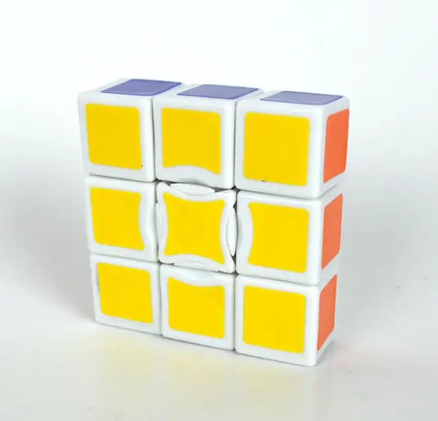 Белый Новое поступление 1x3x3 Магический кубик Рубика скоростной Белый гладкая головоломка твист куб с наклейкой для детские развивающие игрушки подарок - Цвет: Белый