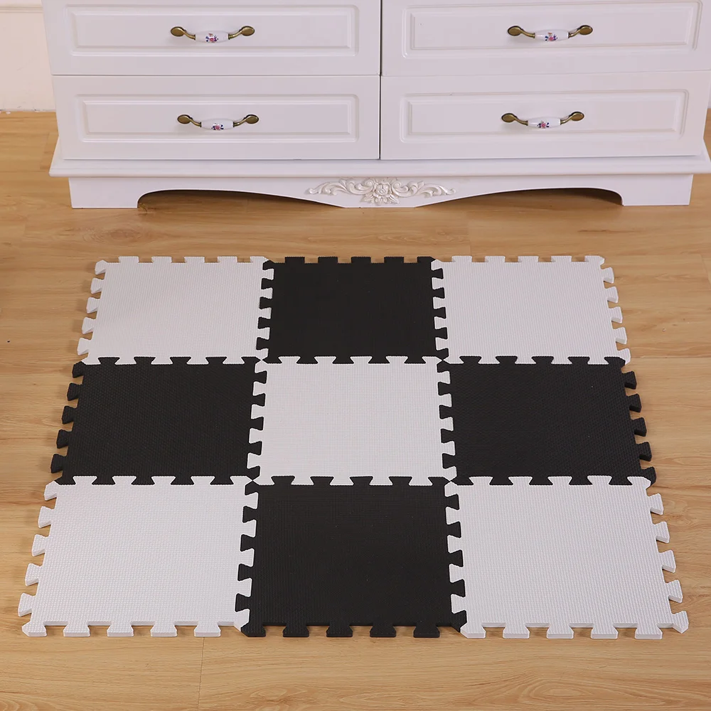 black and white foam play mat