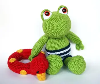 

crochet toys amigurumi frog model number 0940