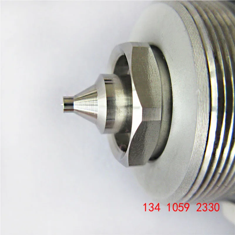 Pneumatic spray gun