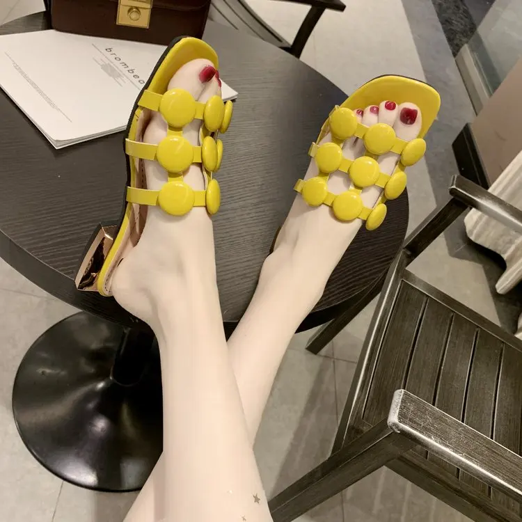 

2019 Women's Summer Non-slip Solid Flat Bling Slippers Designer Flat Slides Beach Home Slippers Female Sparkling Shoes