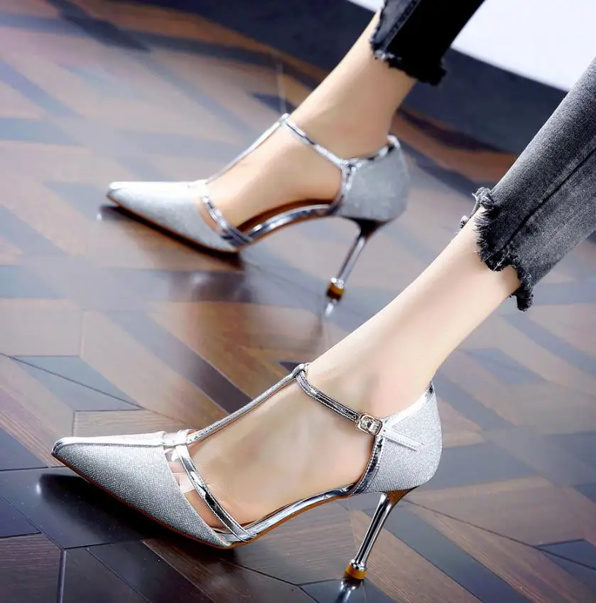 

For spring and fall 2019, the new pointy pin-point fashion versatile stiletto slipper