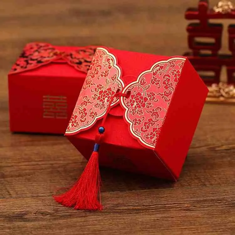 200pcs Traditional Chinese Red Wedding Candy Box Tassels Wedding Favor