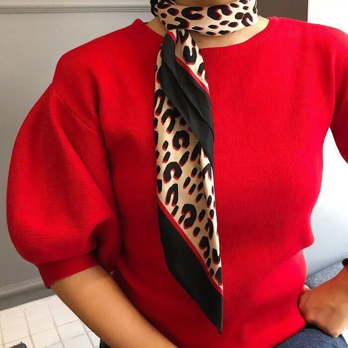 

Luxury brand hot selling animal print women silk polyester square scarf handkerchief leopard printing women neckwear LL181036