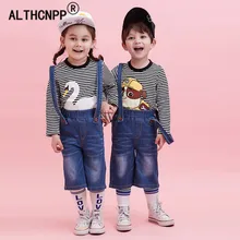 Комбинезоны для маленьких мальчиков и девочек корейская детская одежда г. весенне-летние джинсовые комбинезоны детские Широкие штаны детские спортивные костюмы