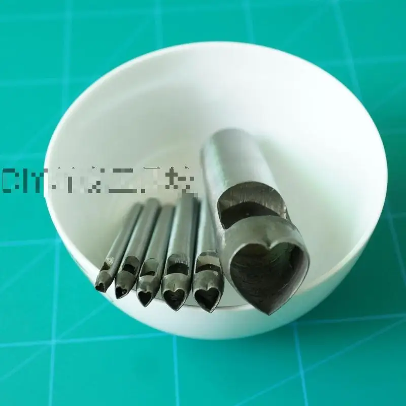 New 4pcs Diy Leather Flower Punch Heart Shape Steel Punch Needlework