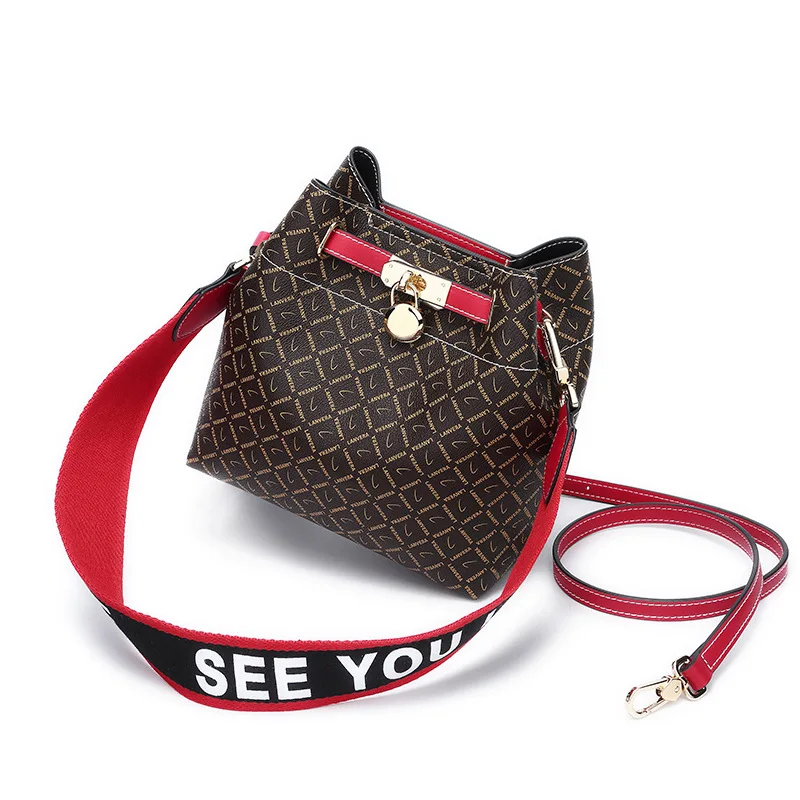 

Bucket Bag Girl 2019 New Street Trendy With WideBelt And Single shoulder Europe America hasp handbags