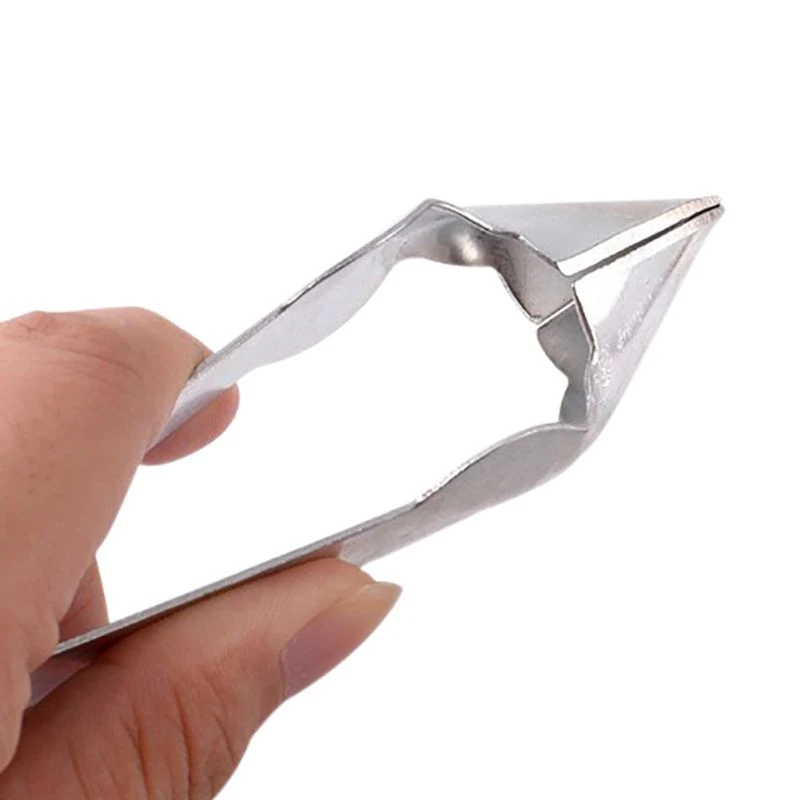 Practical-Stainless-Steel-Cutter-Pineapple-Eye-Peeler-Pineapple-Seed-Remover-Clip-Home-Kitchen-Tools (1)