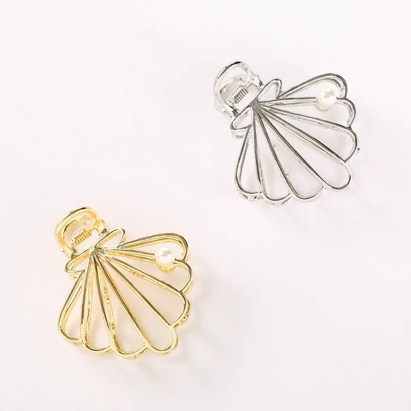 1Pcs Vintage Seashell Fashion Hair Accessories for Women Modern Stylish Hair Claw Hair Clips Bun Maker Make Hair Styling Tool