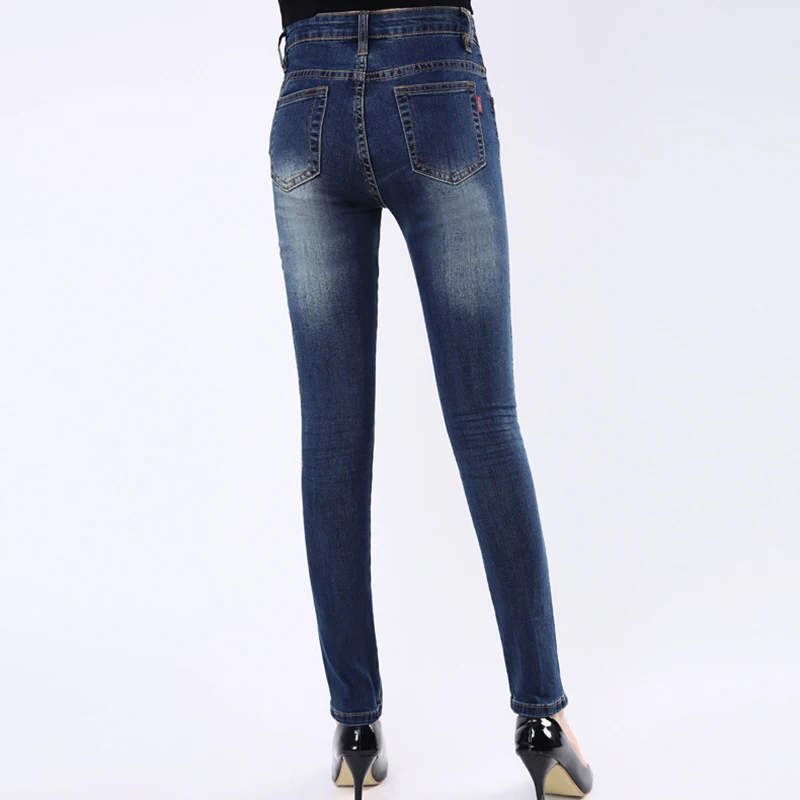 Embroidered Jeans Woman With Bird and Flower Pattern Skinny Denim mom Jeans Femme 2017 Oversized Pencil Pants Plus Size Trousers