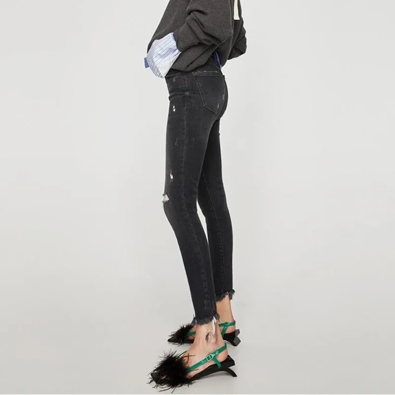 Prova-Perfetto--New-Design-Feather-Women-Sandals-Strange-Heel-Gladiator-Sandals-Women-Fur-Low-Heels