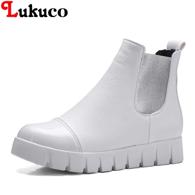 

2018 Round toe Slip-on women boots plus oversize 35 36 37 38 39 40 41 42 43 high quality cool pumps free shipping lady shoes