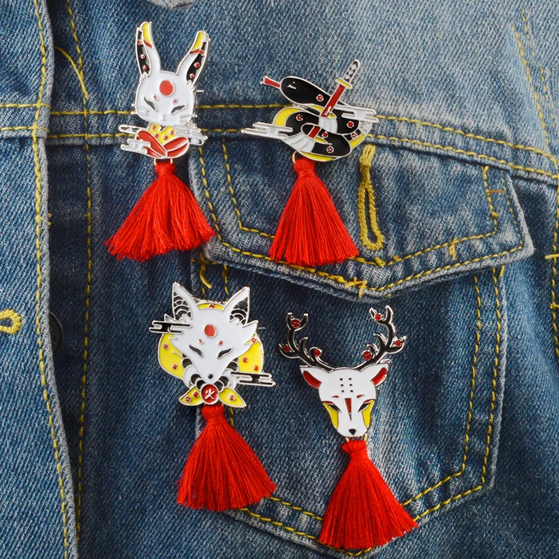 

Hot Vintage Red Animal Pins Brooches Cartoon Fox Sika Deer Rabbit Snake Enamel Metal Fringe Tassels Brooch Badge Bag Pin Jewelry