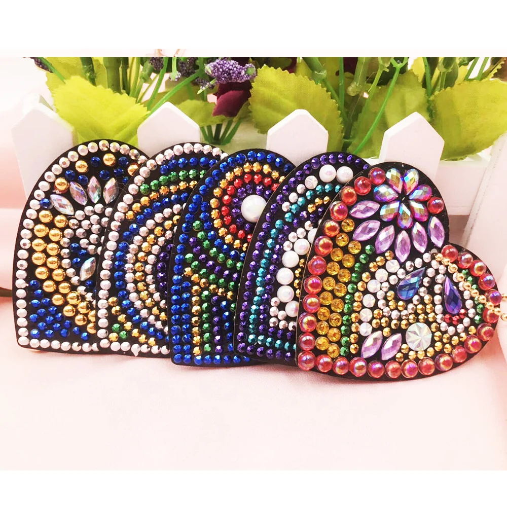 

DIY 5d Special Crystal Diamond Embroidery 5D Diamond Painting Key Chains Round Skull Stickers Double Sided Christmas Decoration