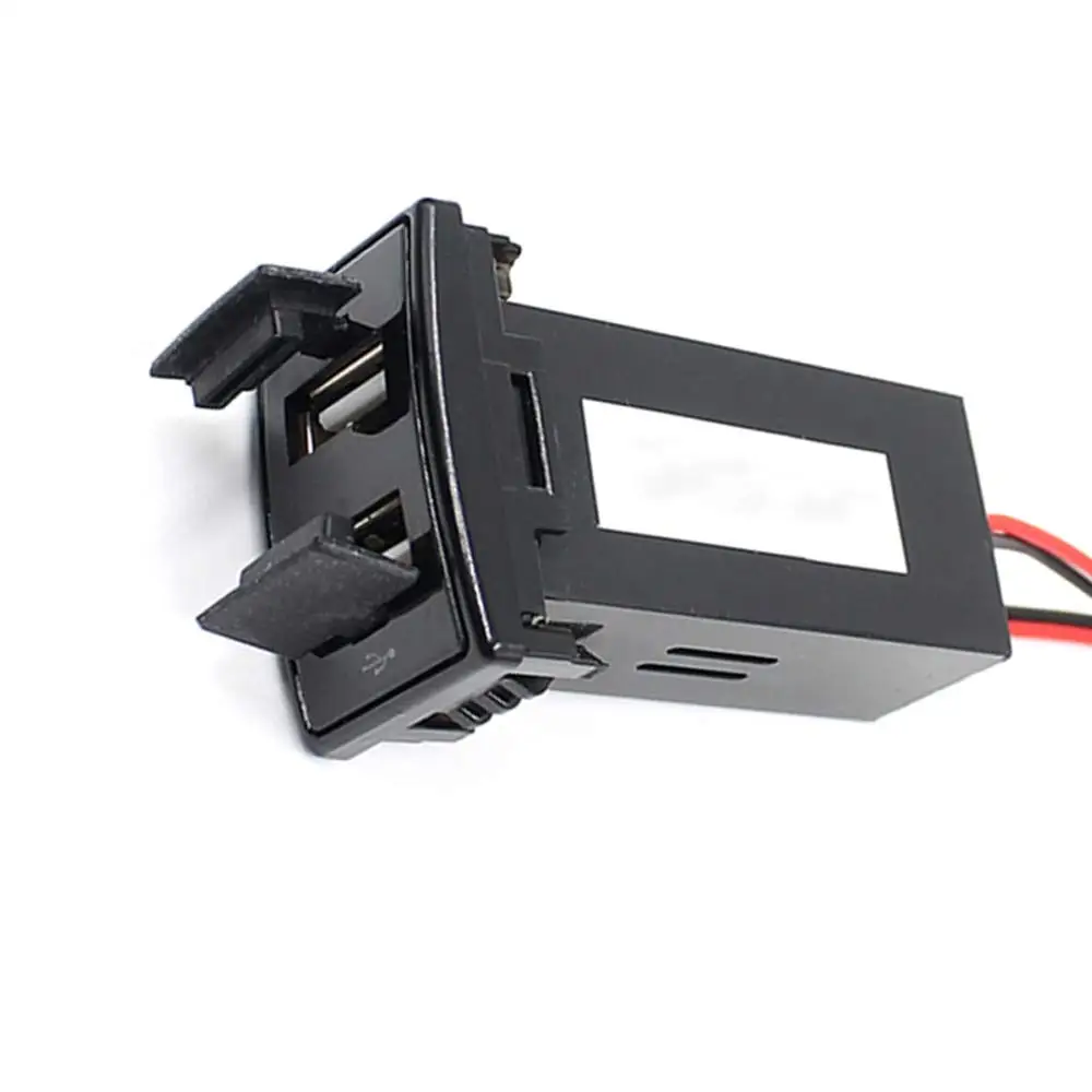 

12v-24v Car USB Socket with Dual USB Ports Charging Socket Button for Mazda Car