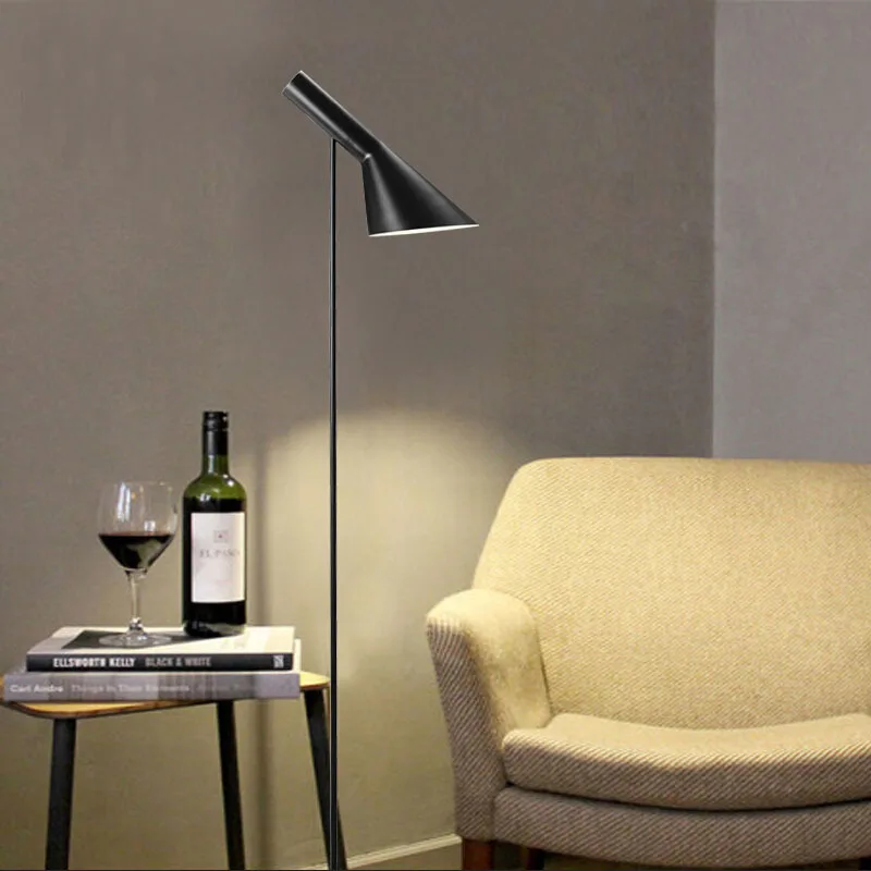 Современная настольная лампа, черная настольная лампа, современный минималистичный светильник для гостиной, торшер, освещение для отеля