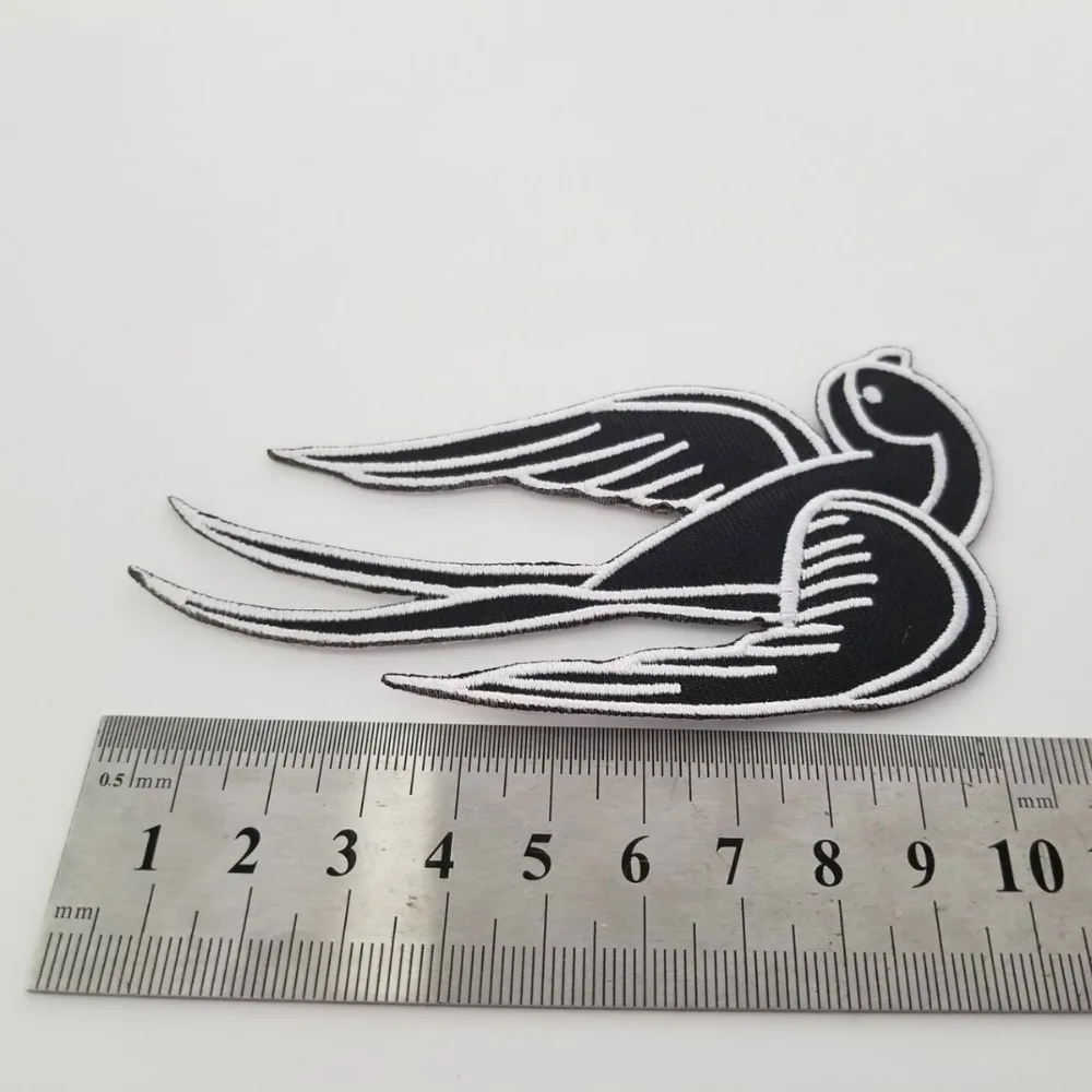 G070 Tattoo Sparrow Swallow Embroidered Patch (2)