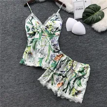 Daeyard Women's Sleepwear Pajamas Sets Sexy Lingerie Floral Cami and Shorts 2pcs Summer Pyjamas Nightie Homewear with Chest Pads floral front cami top with shorts