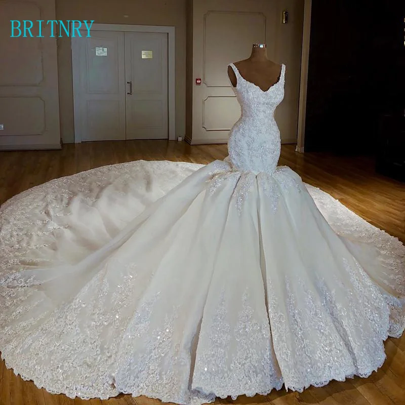 Luxury-Abiye-Mermaid-Wedding-Dresses-Lace-Bridal-Gowns-With-Long-Watteau-Train-Beaded-Crystal-Dubai-Wedding