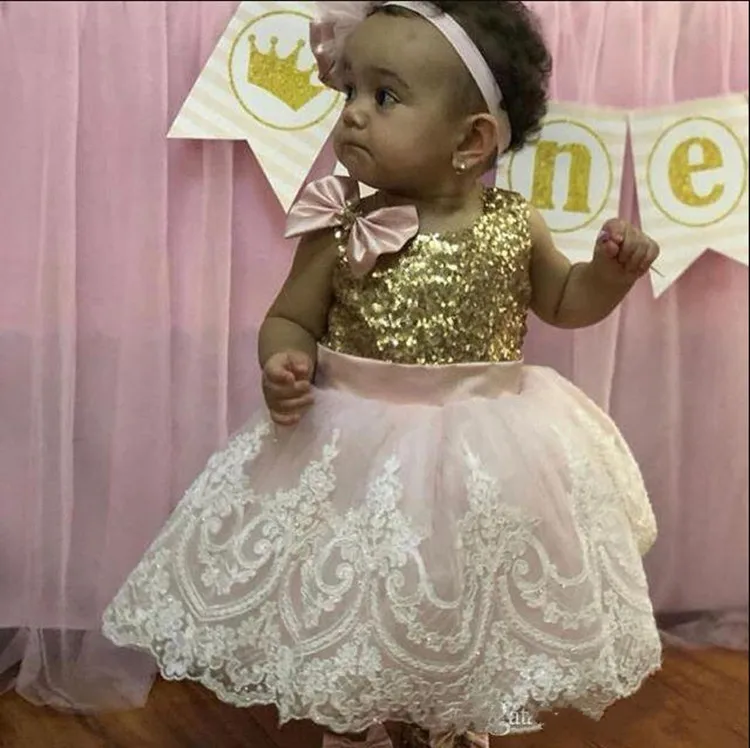 

New Arrivals Knee Length Cute Baby Girls Birthday Gowns with Bows Lace Appliques Sequined Top Kids Pageant Gowns Custom Made