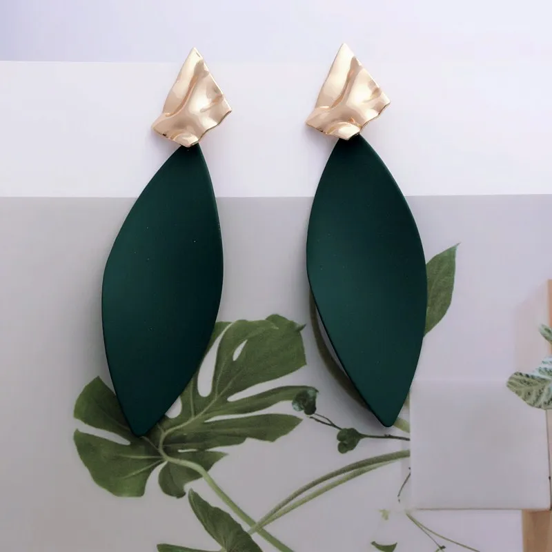 New fashion exaggerated Big Earrings for Women Geometric Leaf Earrings Golden women Jewelry Party Gift Wholesale - Image 4