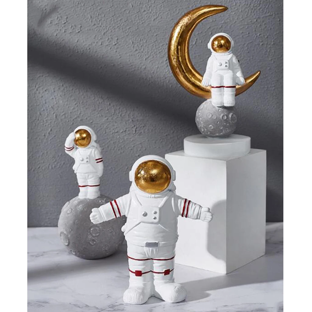 Resin Astronaut Shaped Statues Space Man Sculpture Cosmonaut Figurine Decor Home Office Arts Crafts Desktop Ornament