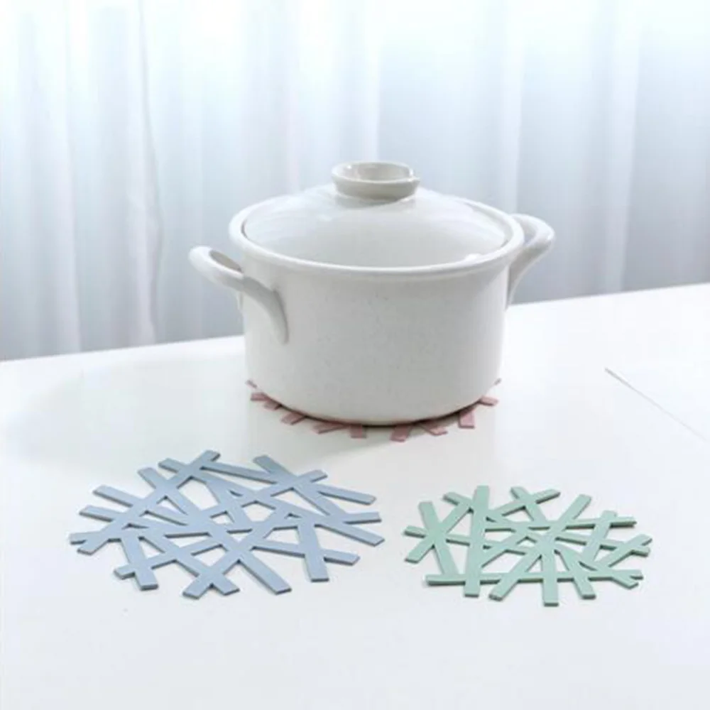 1 PCS KECTTIO Hot Sale 3 Color Table Placemat Heat-resistant Mat For Dining Table Snowflake Shape Table Decoration Supplies 1 PCS KECTTIO Hot Sale 3 Color Table Placemat Heat-resistant Mat For Dining Table Snowflake Shape Table Decoration Supplies