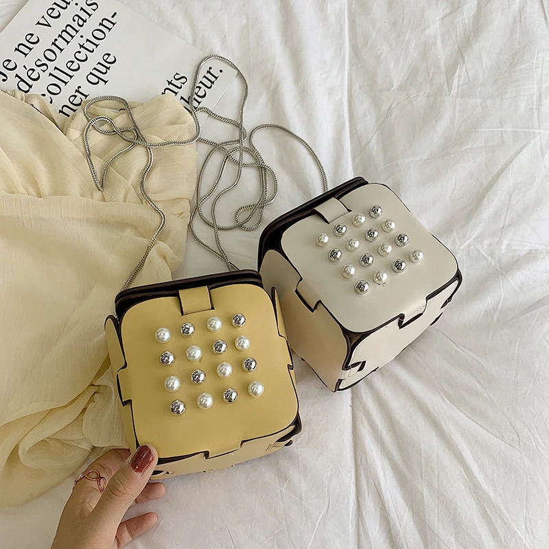 

MoneRffi Square Style Pearl Studs Pu Female Chain Purse Crossbody Mini Bag Clutch Bag Women Handbag Totes Ladies Shoulder Bag