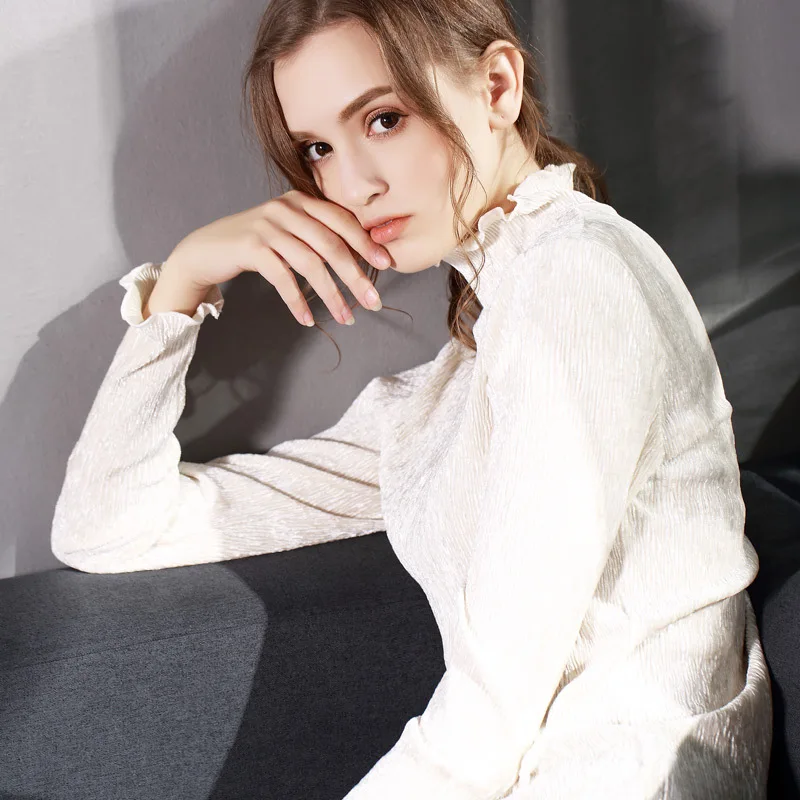 Women Velour T Shirt 2018 Spring New Hot Fashion Female Velvet Ruffles Turtleneck Long Sleeve Slim Elegant Tops T-shirts Women Velour T Shirt 2018 Spring New Hot Fashion Female Velvet Ruffles Turtleneck Long Sleeve Slim Elegant Tops T-shirts