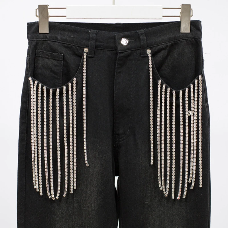 TWOTWINSTYLE женские джинсовые брюки с кисточками и бриллиантами Лоскутные Дырчатые джинсы брюки женские 2019 Осенняя уличная одежда Tide
