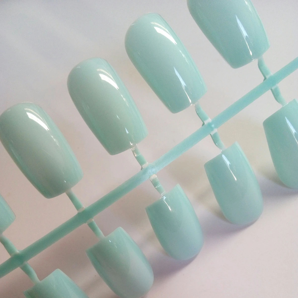 

Long False Nails Flat Top Shiny Green Blue Fake Nails Artificial Nails For Finger DIY Nail Art Manicure Tool 24 pcs 169L