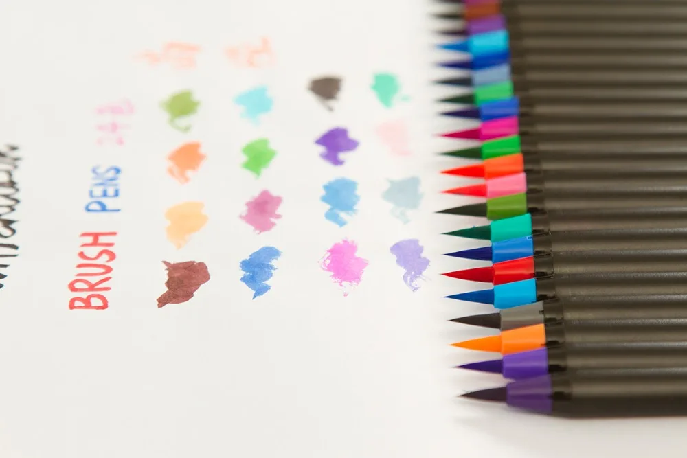 Акварель кисти набор ручек 24-яркие маркеры с гибкие нейлоновые кисти для раскраски, каллиграфия