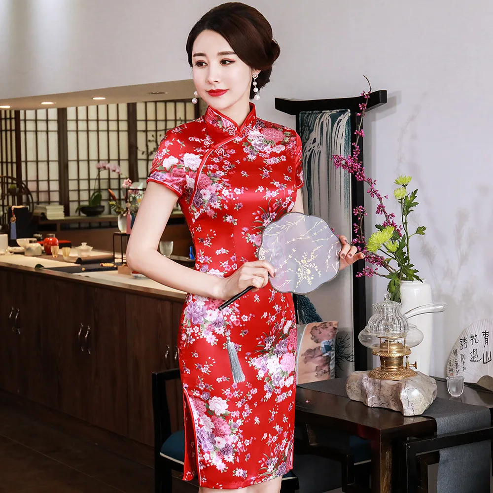 С цветочным принтом традиционные Для женщин Cheongsam Китайский Стиль красный Свадебное платье Oversize короткий тонкий атлас Qipao Vestidos S-6XL