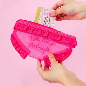 

2019 New Fashion Creative Girl's Cute Underwear Shape Cosmetic Bag Fun Makeup Bags Ultra Light Toiletry Organizer Bags