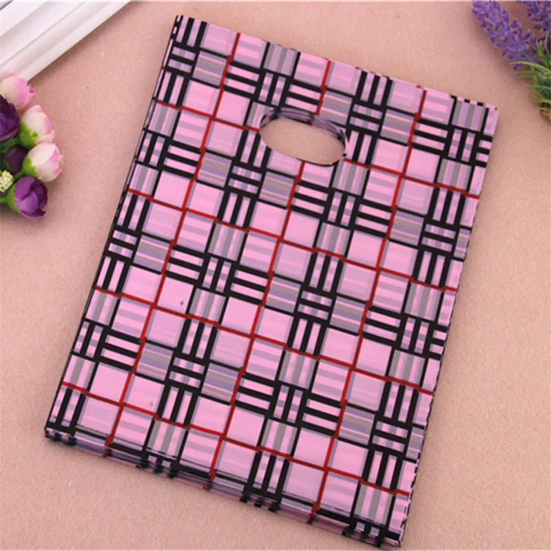 

2016 New Design Wholesale 100pcs/lot 20*25cm Luxury Grid Gift Pouches Clothing Packaging Plastic Shopping Bags