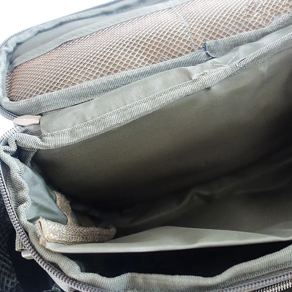 fishing bag's inside detail