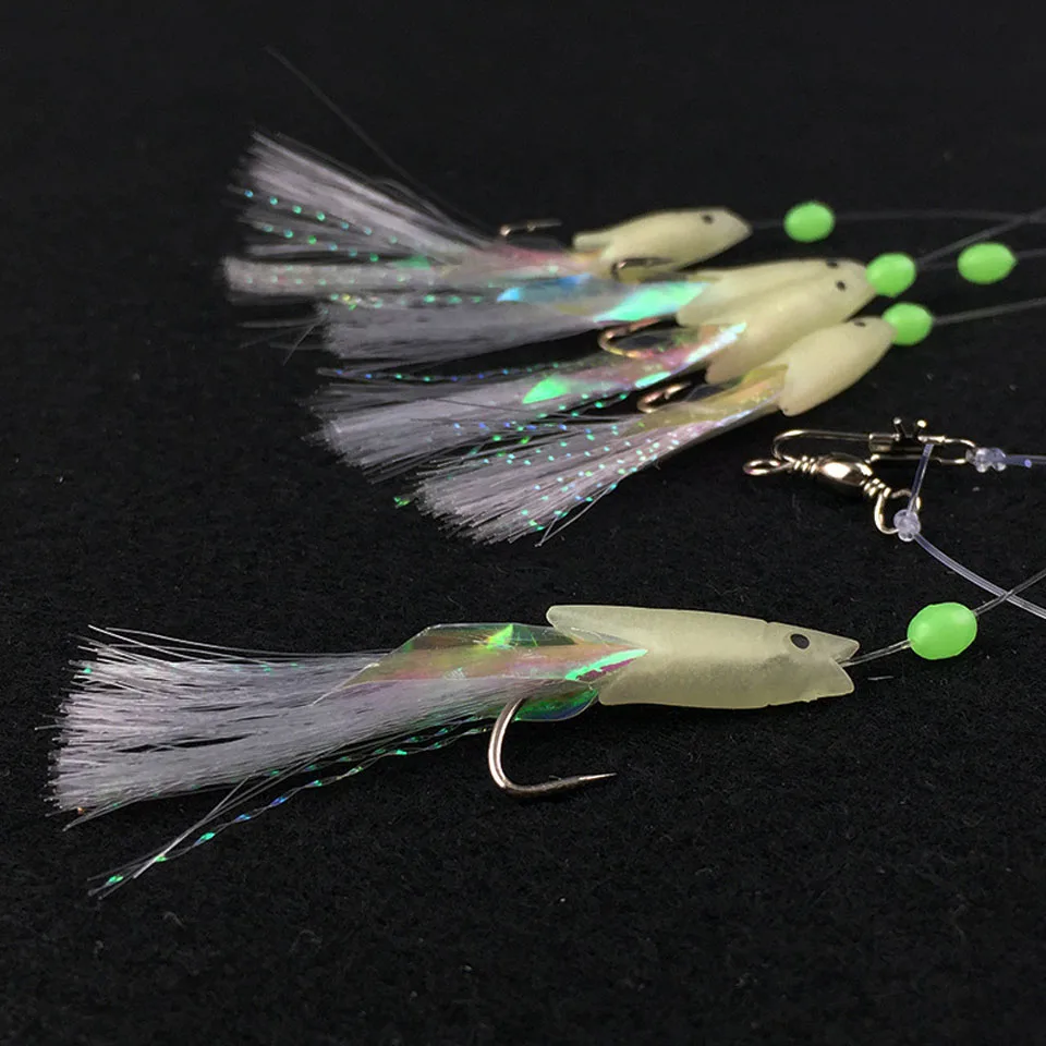 5Pcs/Set High Quality Carbon Steel Mackerel Feathers Bass Cod Lure Sea Fishing Luminous Fishing Hook Treble Bait Fishing Wire