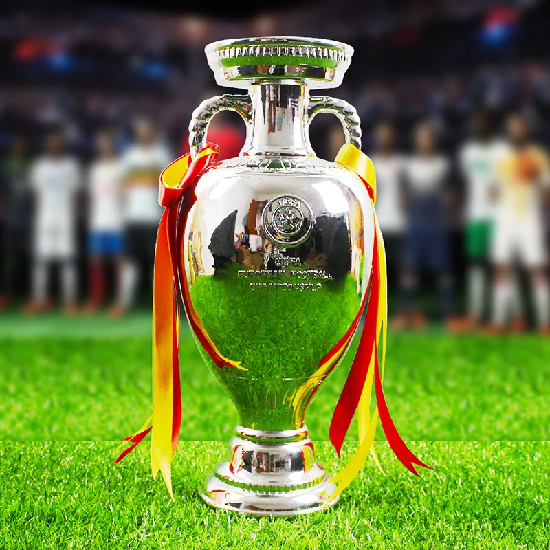 

Delaunay Cup Trophy 1:1 Model Replica 45cm Large Size Euro European Cup Championship for Fans Bar Club Home Souvenir Memento