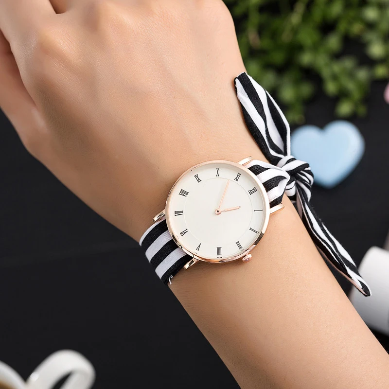 Montre avec bracelet ruban Clearance